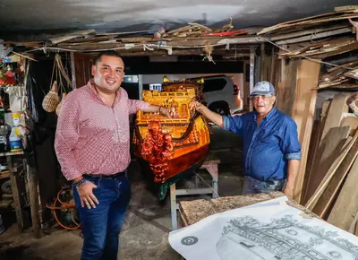 El imponente barco de madera creado por un artesano florideño, se exhibe en el museo de Cartagena